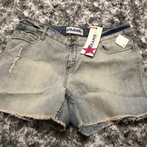 NWT women’s jean shorts cut off